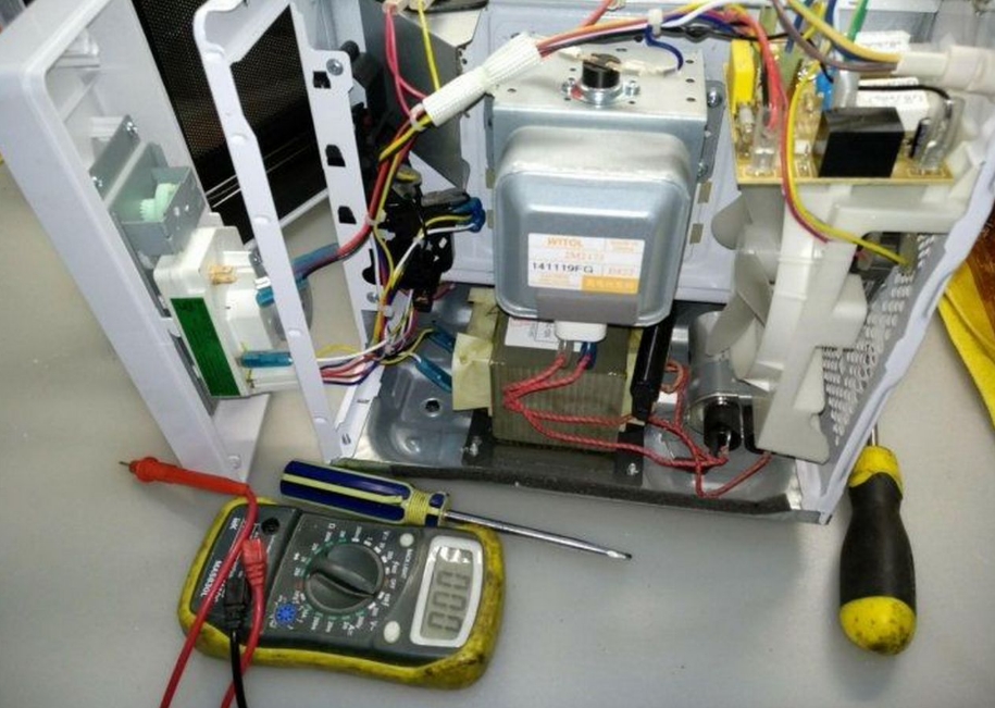 Ремонт микроволновки с выездом. Гостиный двор