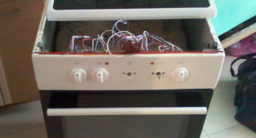 Ремонт керамической электроплиты. Гостиный двор