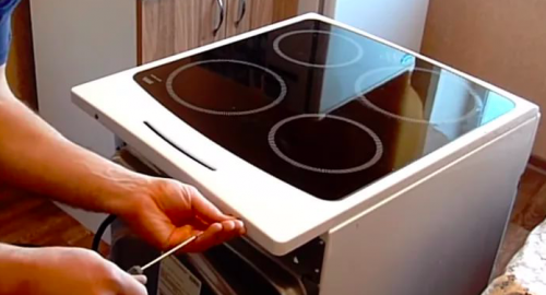 Ремонт сенсорной электроплиты. Гостиный двор